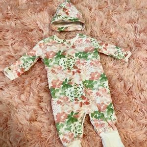 Burt’s bees 0-3 months organic romper